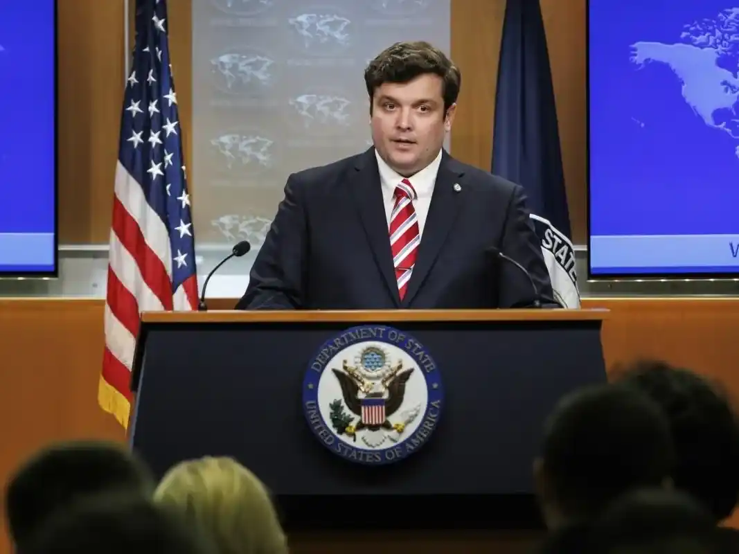 Tommy Pigott, portavoz del Departamento de Estado de Estados Unidos.