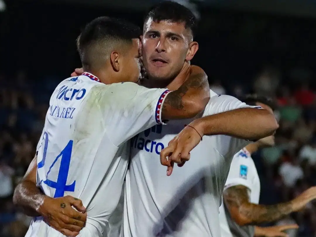 Tigre arrancó con una victoria.