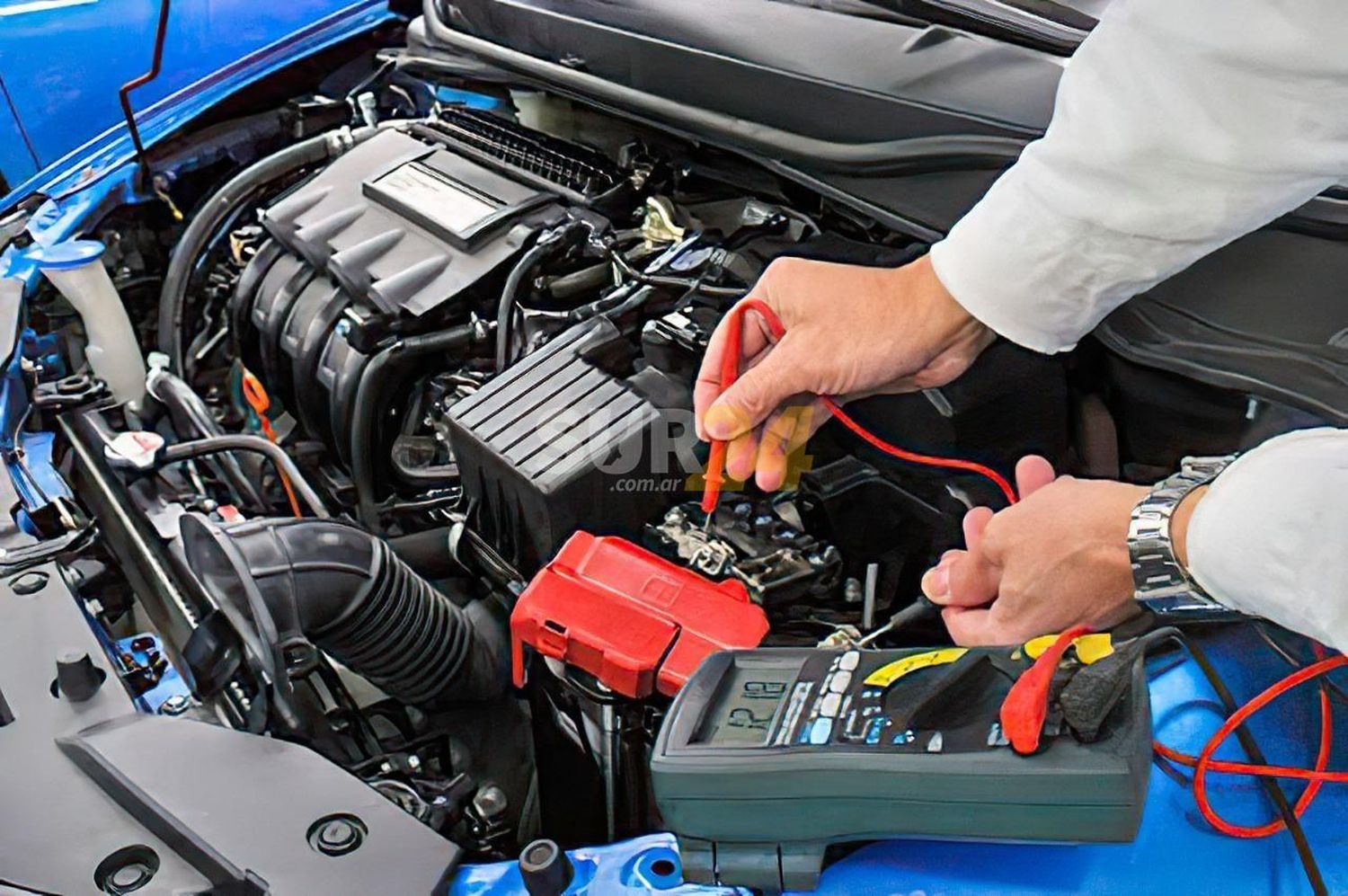 Enrico y la Cámara de Talleristas activaron cursos de electricidad del automóvil para vecinos de la región