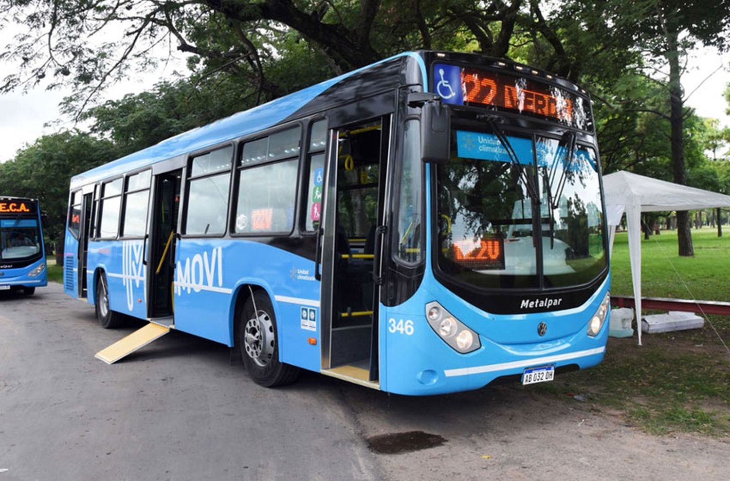 Detuvo su marcha del colectivo para ayudar a una pasajera que había sido robada