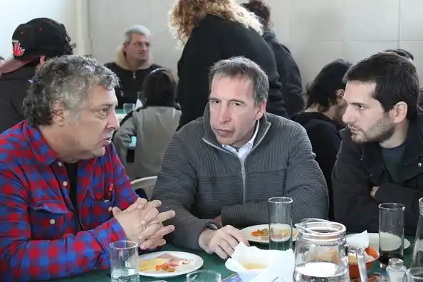 Elecciones 2015: Hermano del Intendente de Tigre prefiere al candidato del FPV