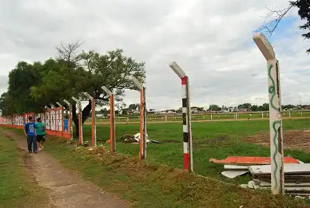 Comenzaron los trabajos en el Hipódromo para el recital del Indio Solari 