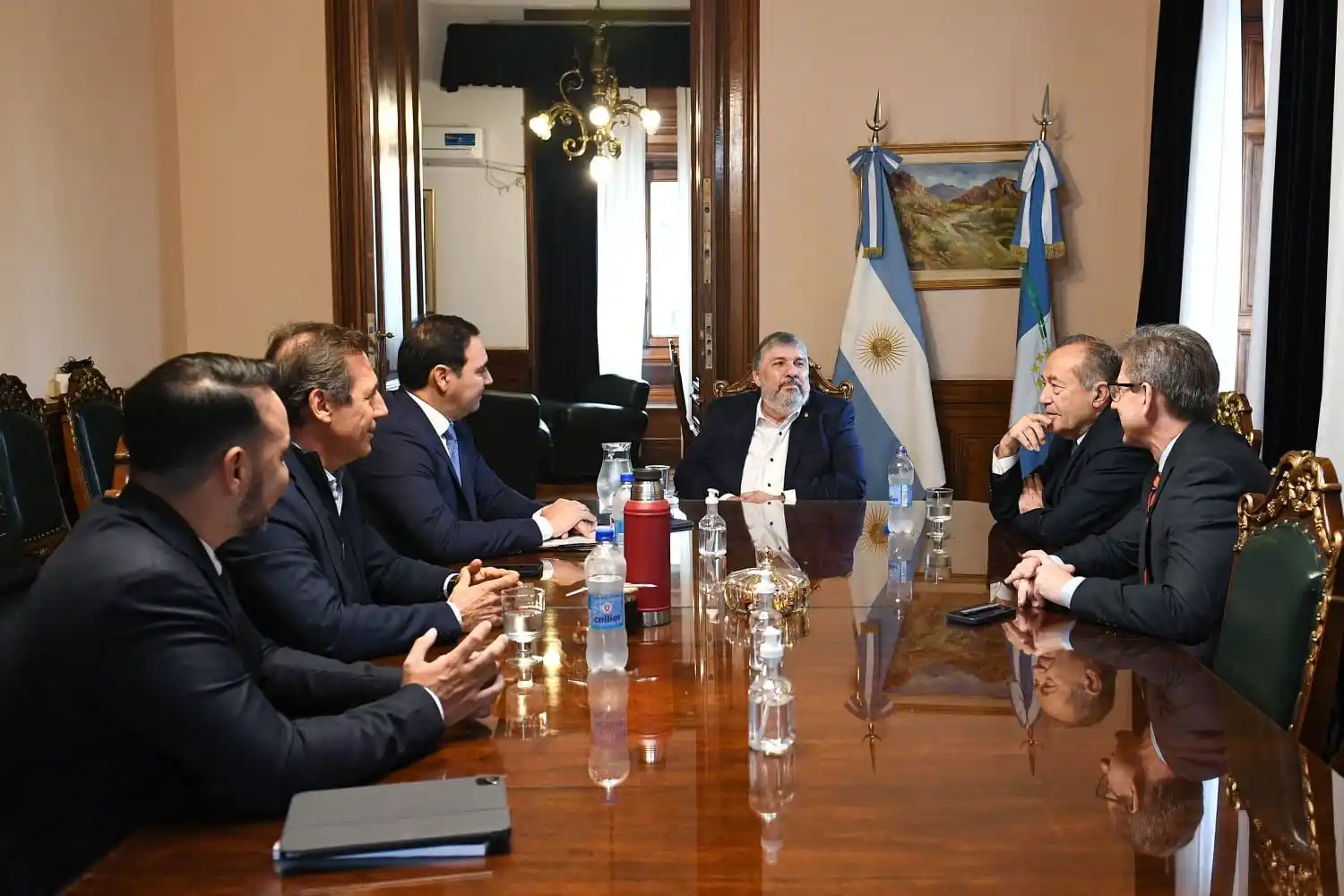 Mayans recibió al gobernador correntino Gustavo Valdés