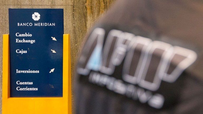 La AFIP allanó 64 domicilios de una organización que habría evadido más de $4.600 millones