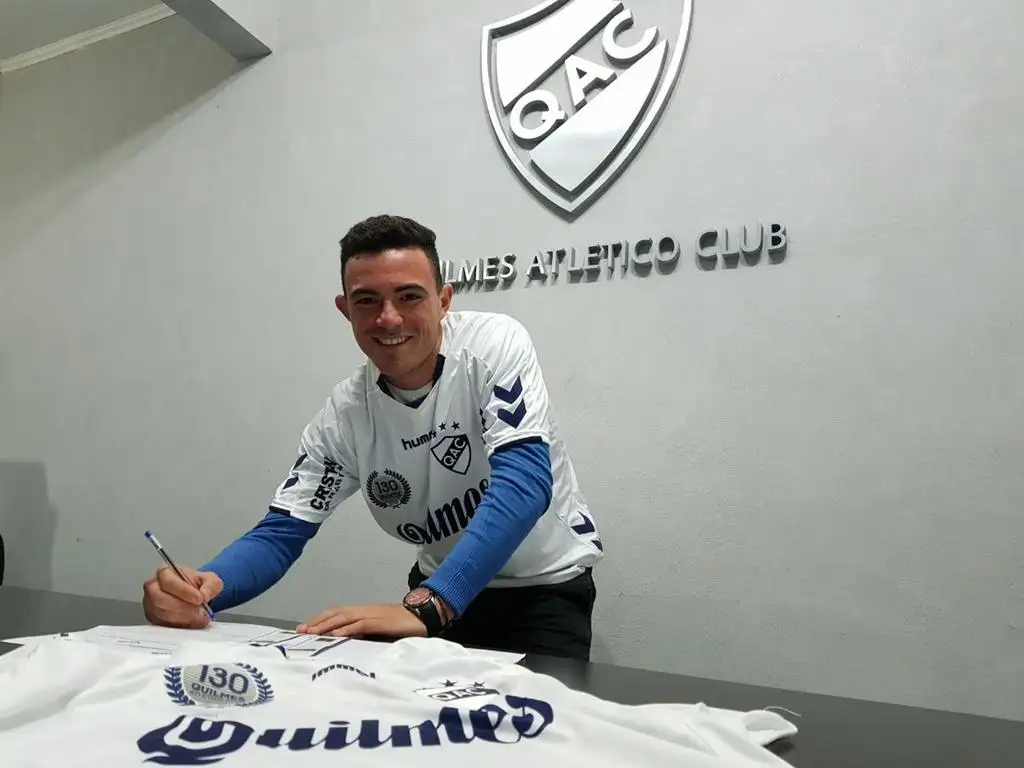 Altamiranda firmó contrato con Quilmes