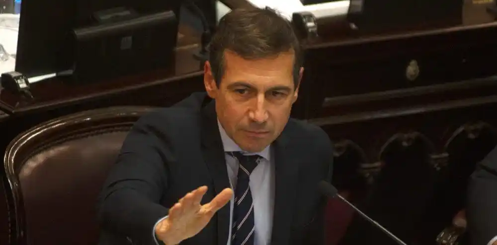 Senadores de Cambiemos propusieron suspender aumentos de dietas