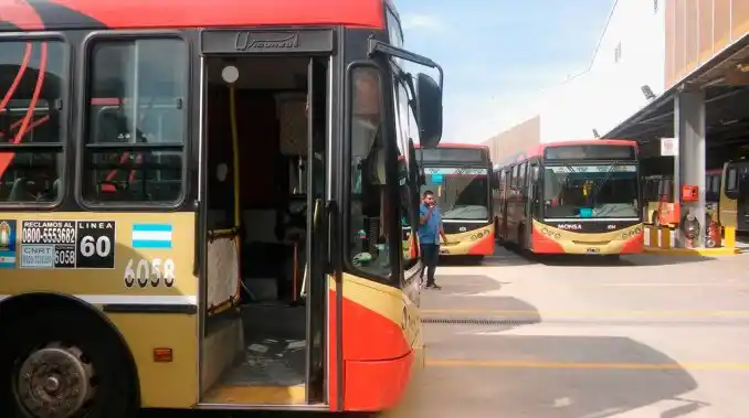 Línea 60: Al mediodía se levanta el paro tras una semana de conflicto