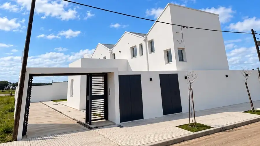 Fachada del Complejo Jurado en Tandil, una propuesta habitacional de vanguardia.