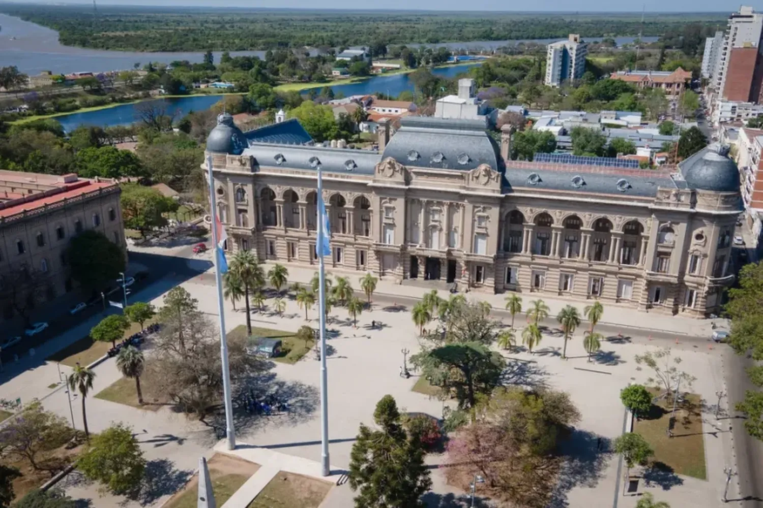 El Gobierno citará el lunes a los estatales con una propuesta salarial atada a los recursos