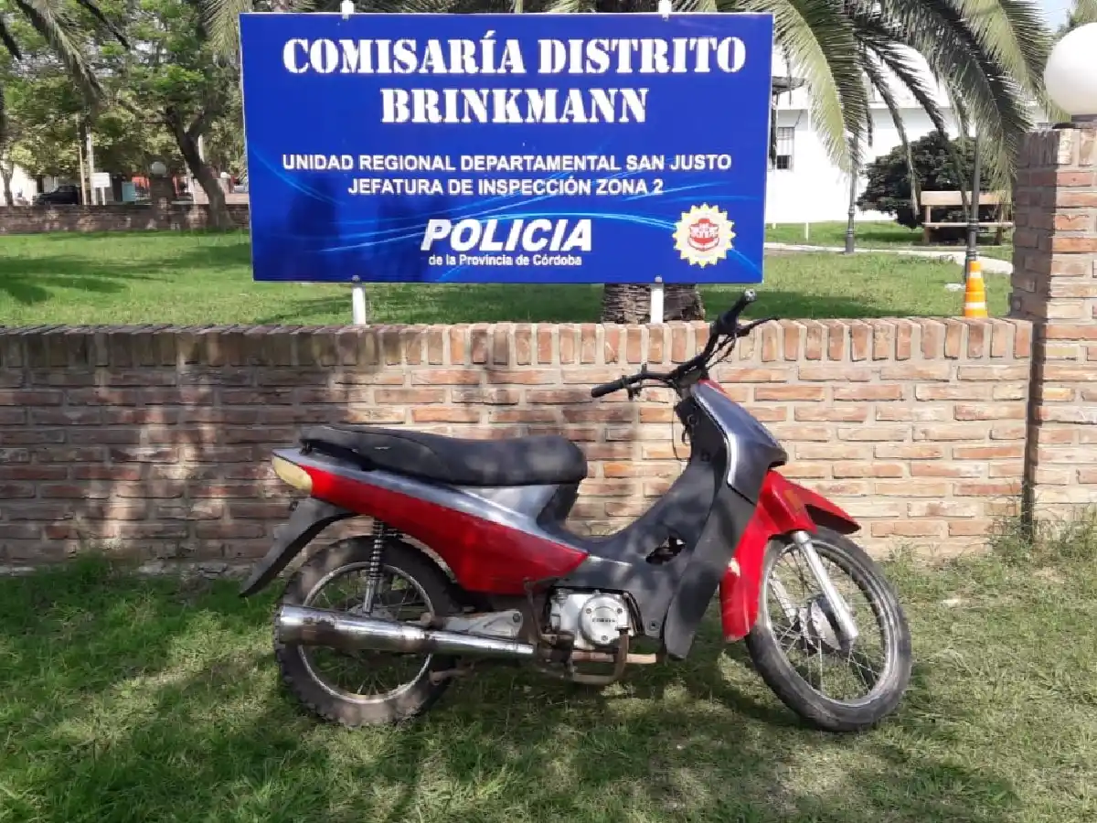 Brinkmann: en un camino rural encuentran  moto robada