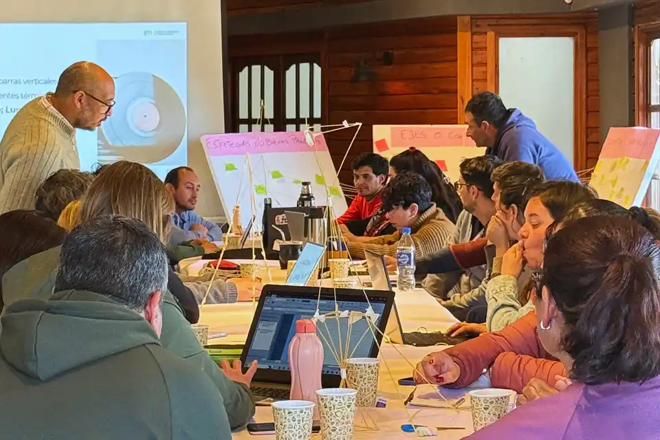 Más de 60 docentes participaron de encuentros innovadores en la enseñanza de la matemática