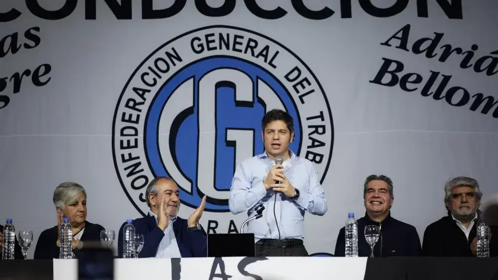 El gobernador Axel Kicillof en su paso por Chaco.