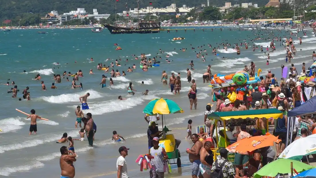 Récord de argentinos en Brasil: más de 3 millones de turistas cruzaron la frontera