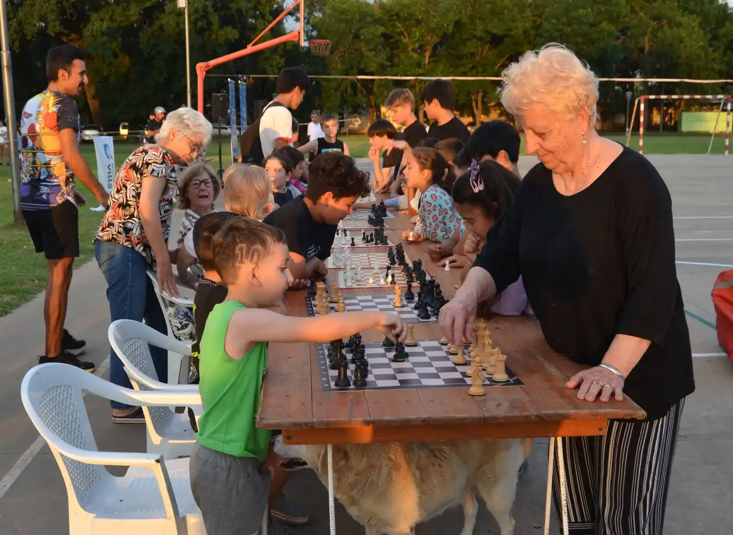 Ajedrez, una de las disciplinas que une generaciones.