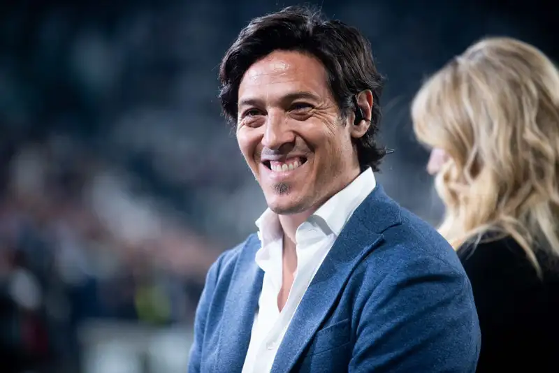 Para Camoranesi, no era tan difícil marcar a CR7