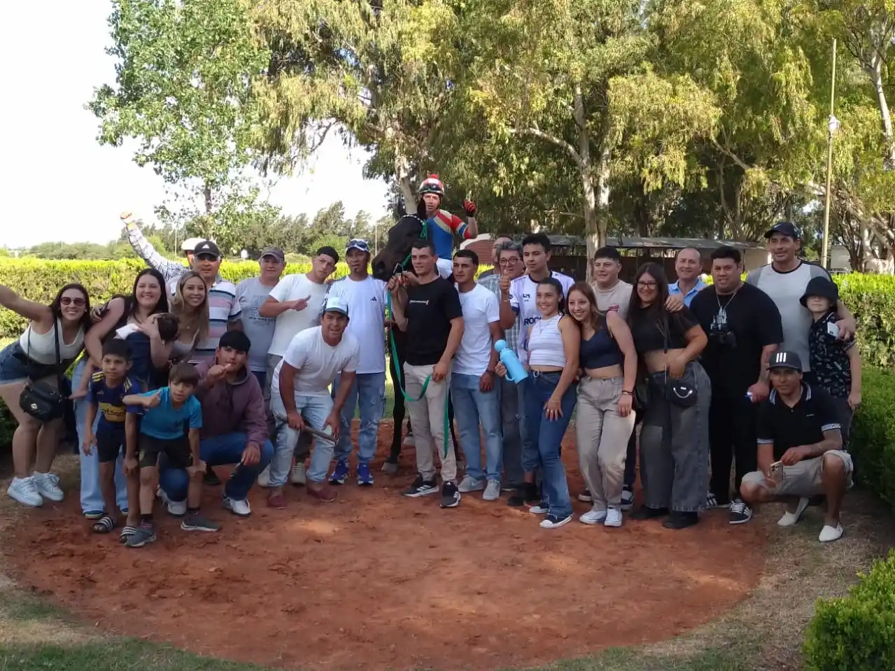 Turf: Mantecosa se impuso en el Gran Premio “Gury” Cáceres