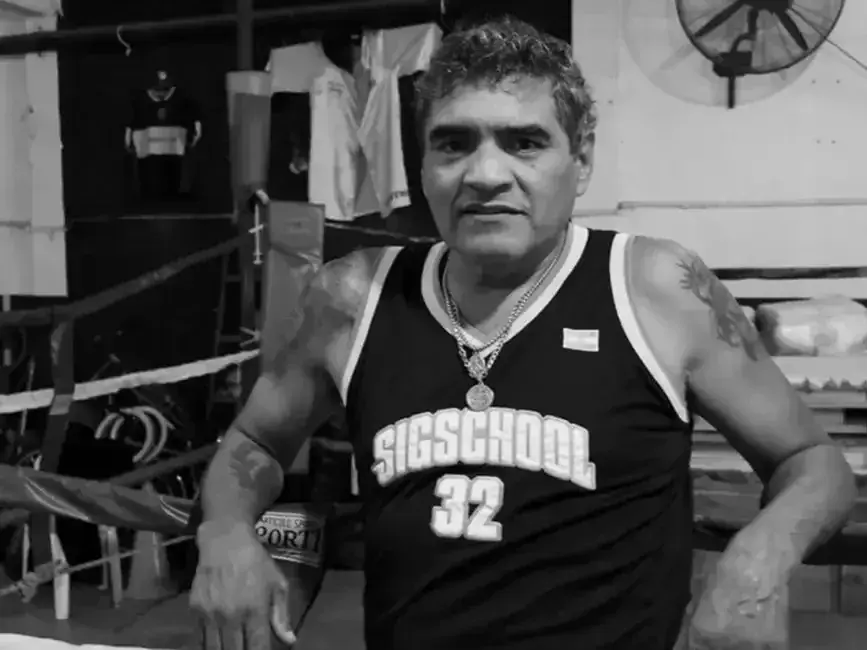 El boxeo argentino está de luto. Jorge "el Roña" Castro, ex campeón mundial de peso mediano de la Asociación Mundial de Boxeo (AMB), falleció este miércoles a los 59 años.