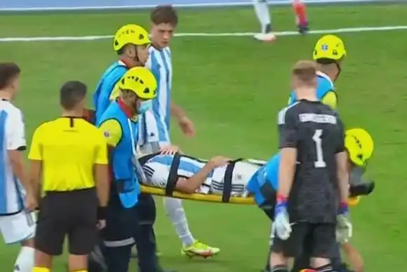 La AFA reveló el parte médico de Buonanotte tras su lesión en el debut de la Sub 20