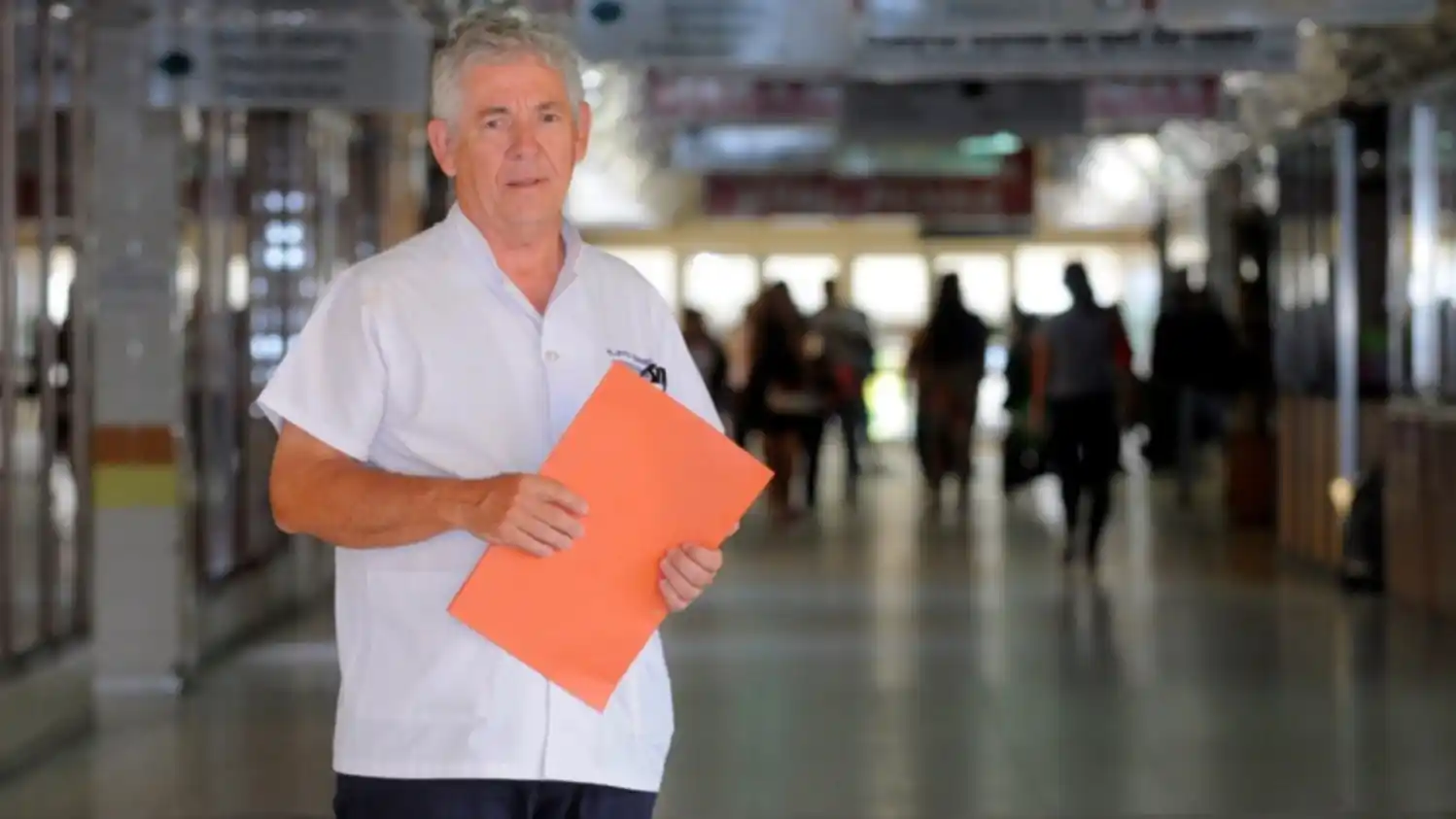 Bahía Blanca: "Hubo llamados de gente que quería vacunarse pero fuimos estrictos", afirmó director del Hospital Provincial