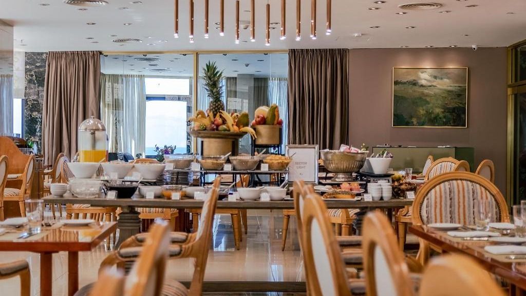 Fin de semana largo sin impulso: preocupación en el sector gastronómico y hotelero marplatense