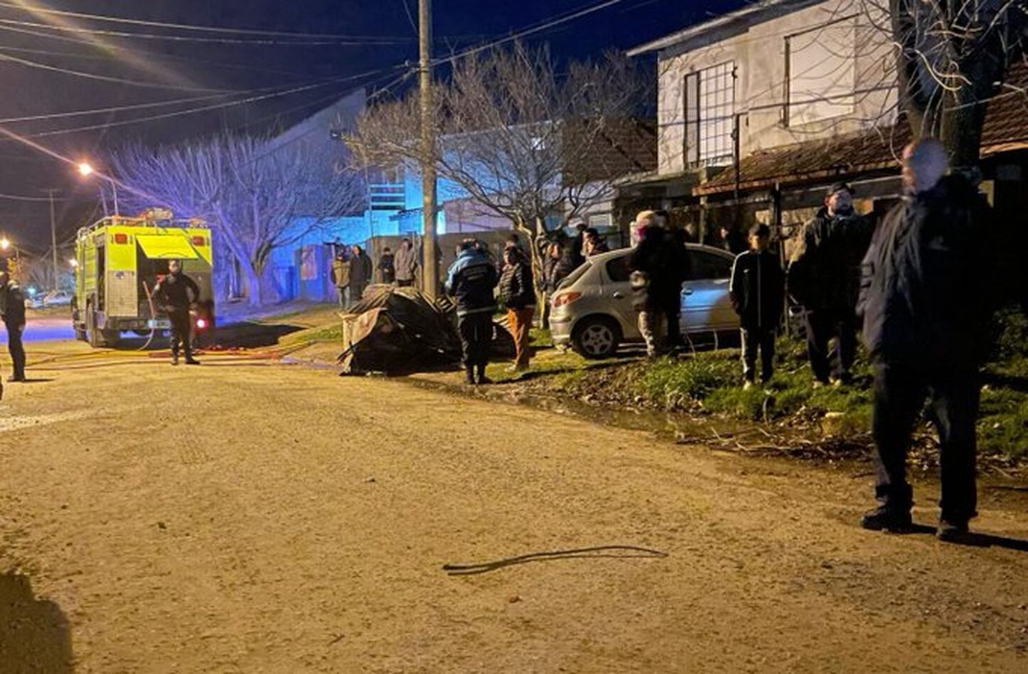 Mar del Plata: Dos personas murieron al incendiarse una vivienda en barrio Aeroparque