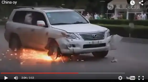 Video: Intentan detener a un conductor que mató a una persona