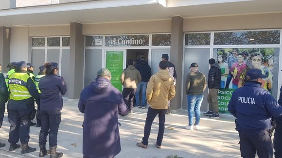Desalojaron a Bibiana Di María y la cooperativa Blanca Ortiz tras un año sin pagar el alquiler
