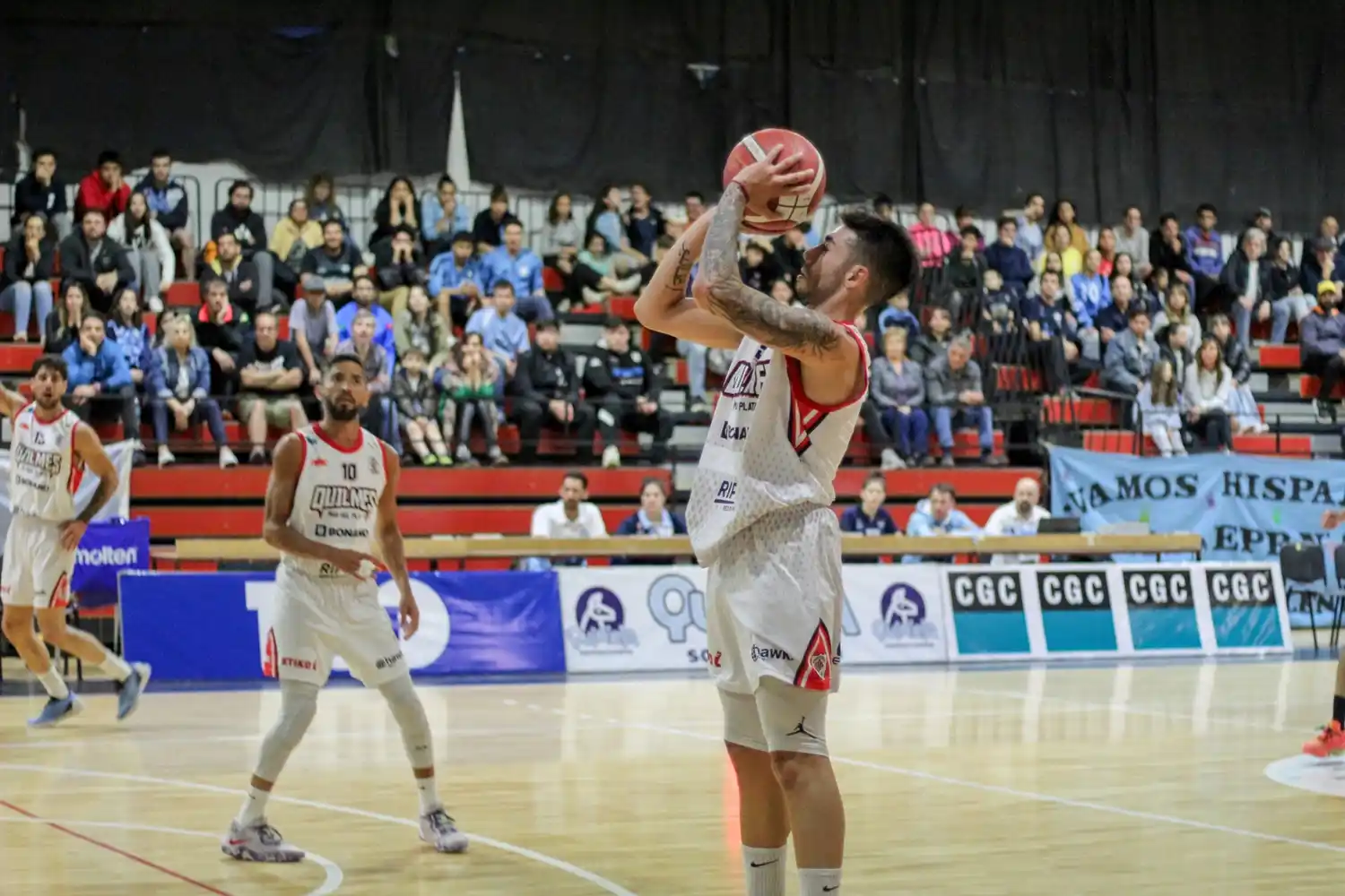 Quilmes sufrió una dura goleada en Río Gallegos