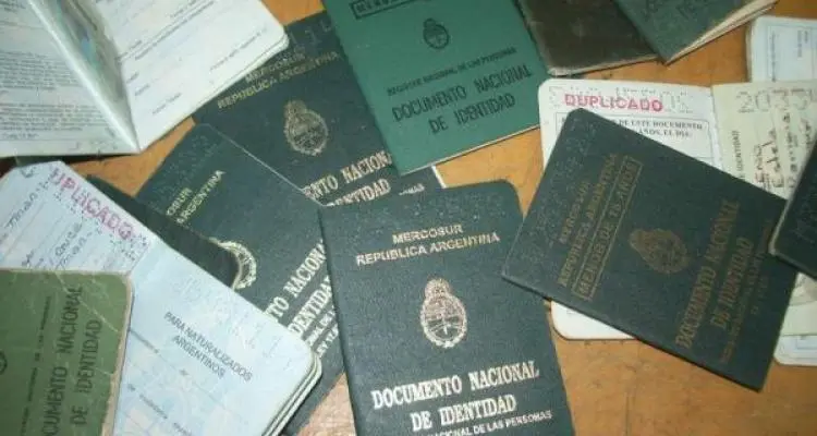 Documentos por favor