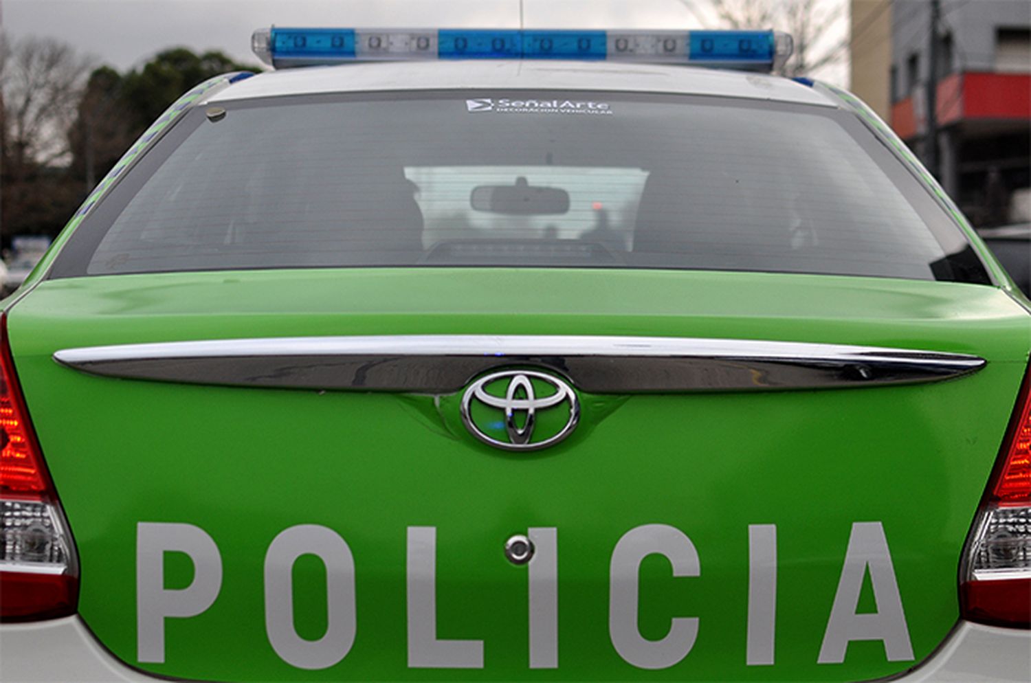 Comisario de la Bonaerense cobraba horas extras mientras estaba de vacaciones en México y Perú