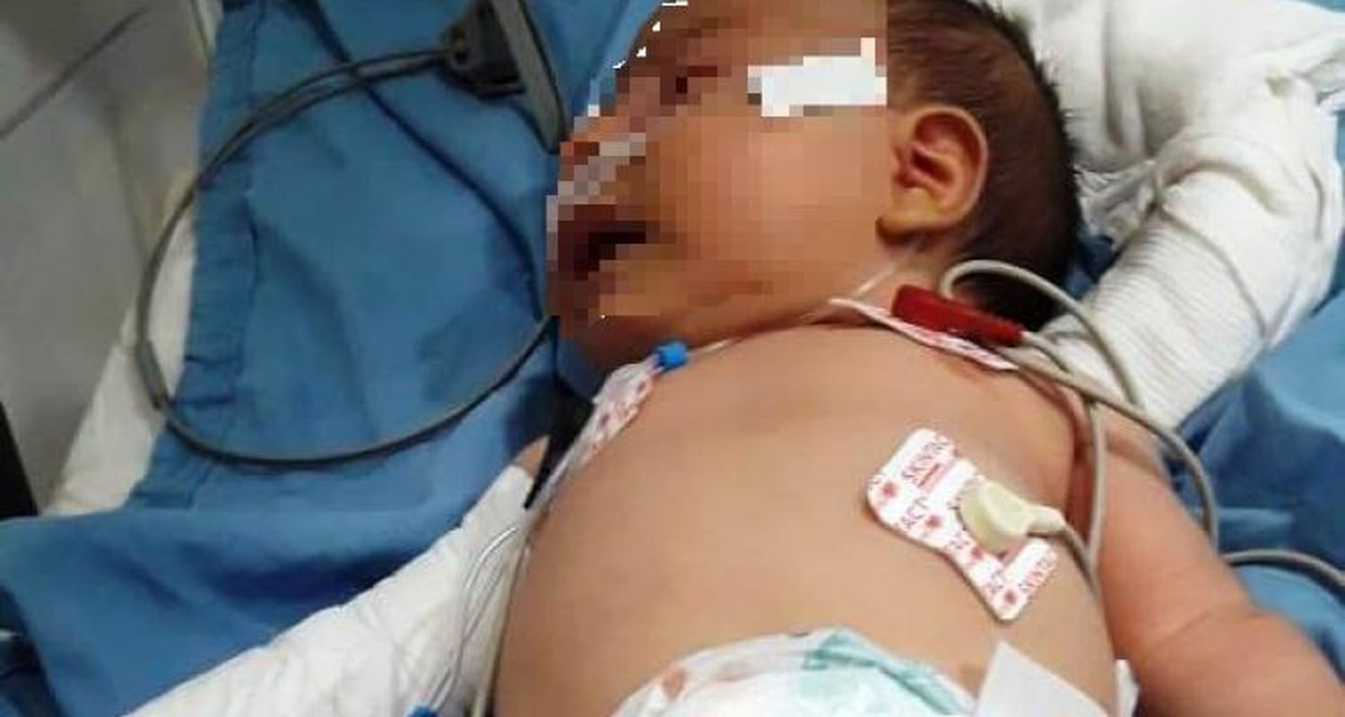 Bebé de un mes internado en el Hospital aguarda una derivación para estudios