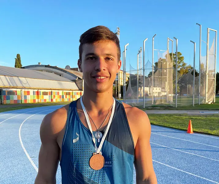 Facundo Muguiro medalla de bronce en el nacional de atletismo para división U20