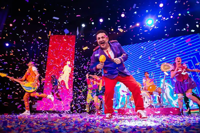 Diego Topa presentará su musical “Un mundo de colores” en el Teatro Brazzola