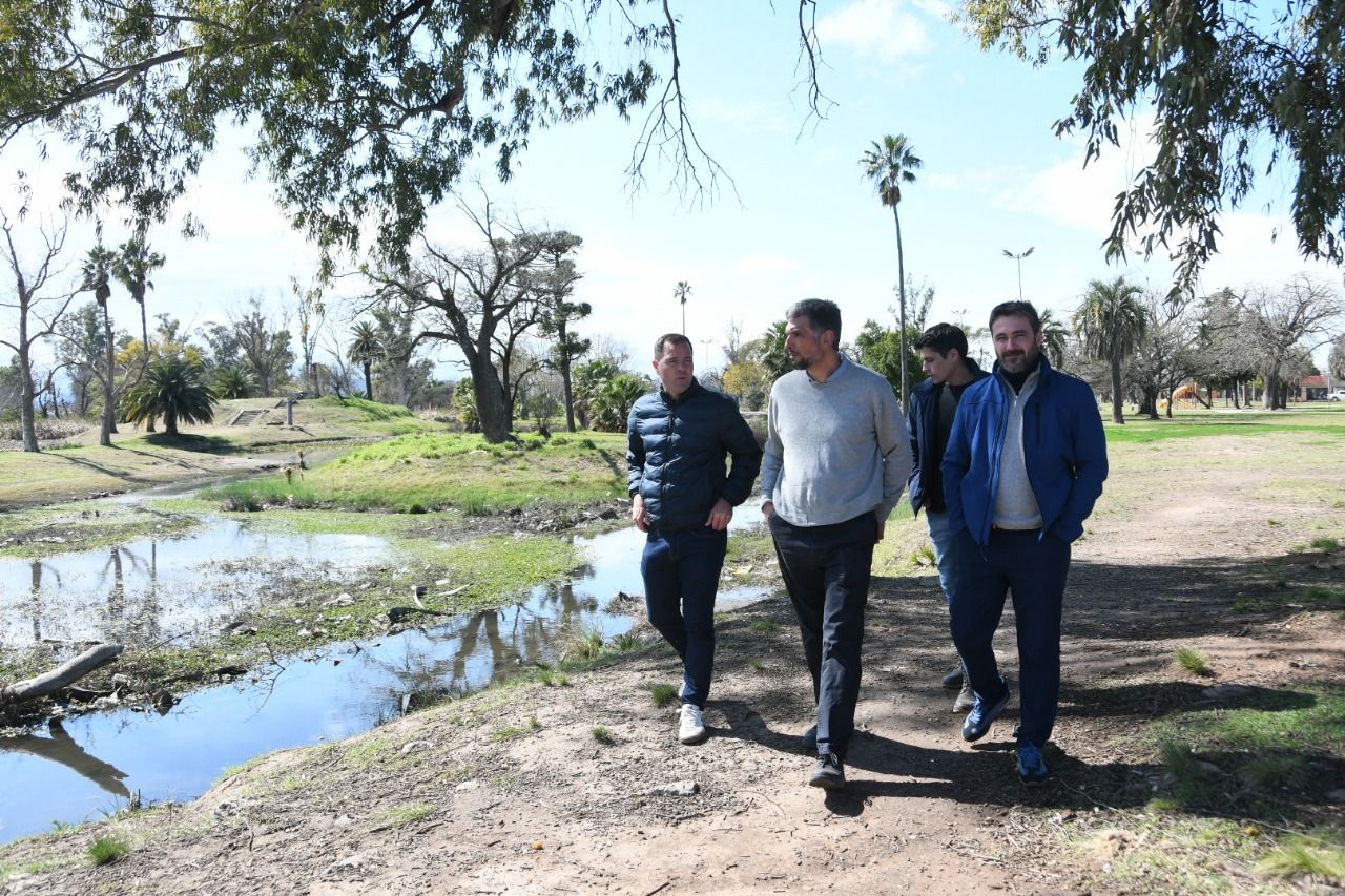 Provincia y municipio avanzan con obras en el Parque Cincuentenario.