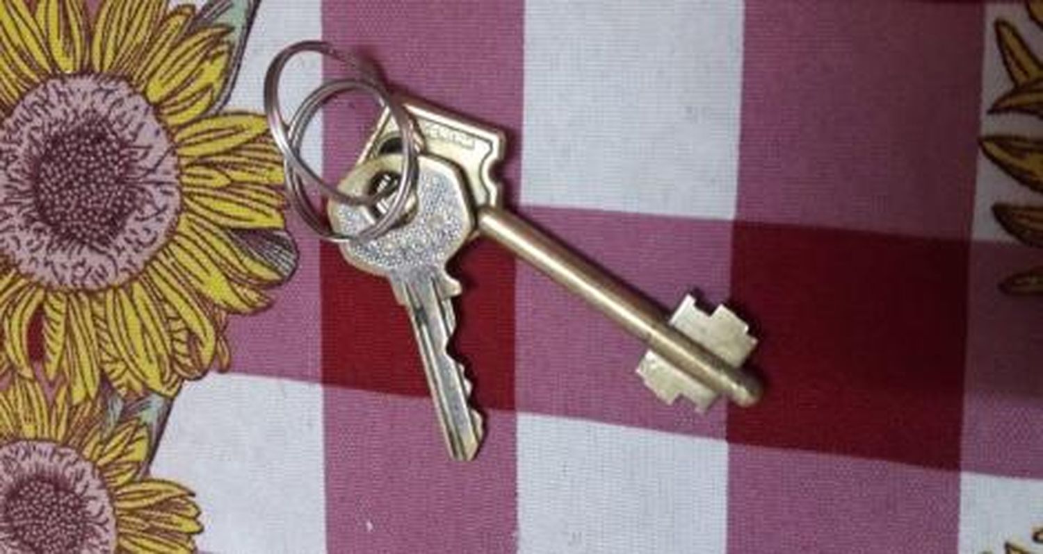 Llaves encontradas en el cementerio
