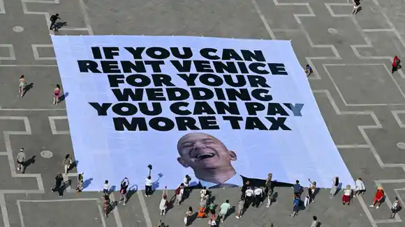 Protestas en Venecia: activistas celebran “victoria” tras el cambio de lugar en la boda de Jeff Bezos