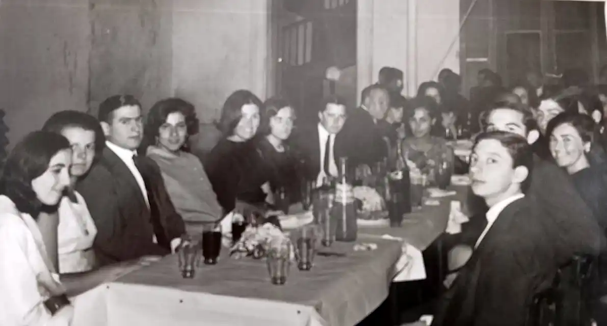 Promoción 1966- Esc. de Comercio.-