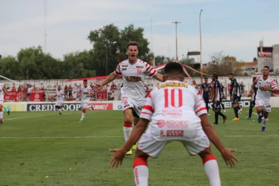 Histórico ascenso de Barracas a la B Nacional
