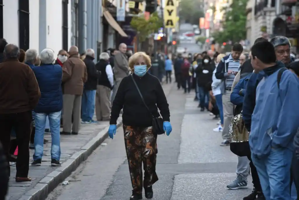 La Bancaria advirtió que esta semana podría haber nuevamente largas filas en los bancos