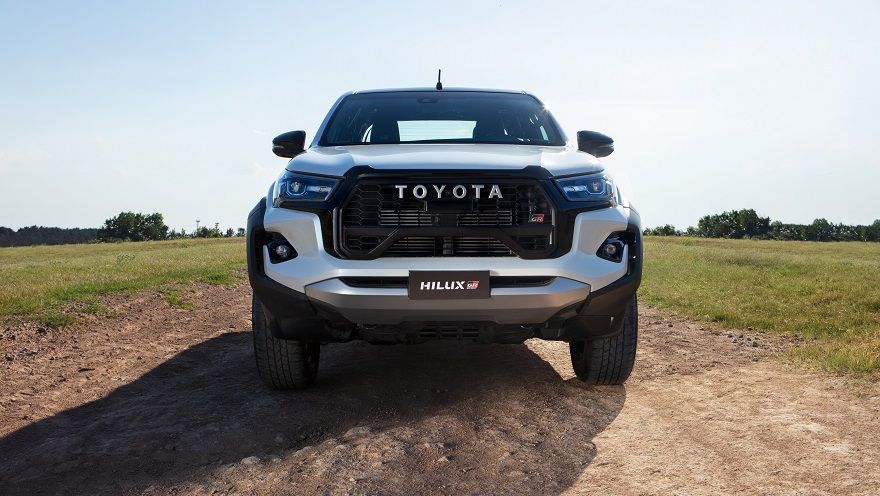 La camioneta Toyota Hilux abandonó el podio de los 0Km más vendidos: qué vehículos la superan