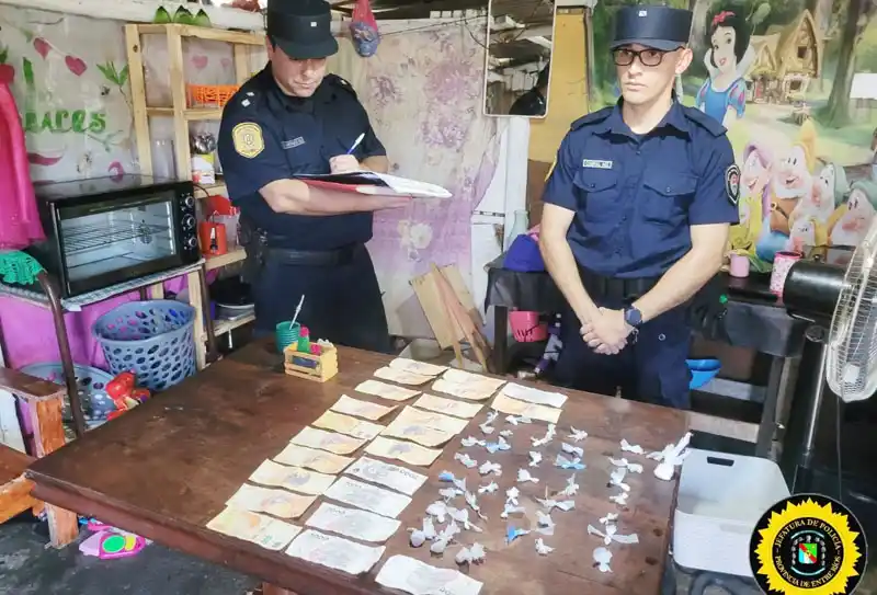 Desbaratan red de venta de drogas en múltiples allanamientos: seis detenidos