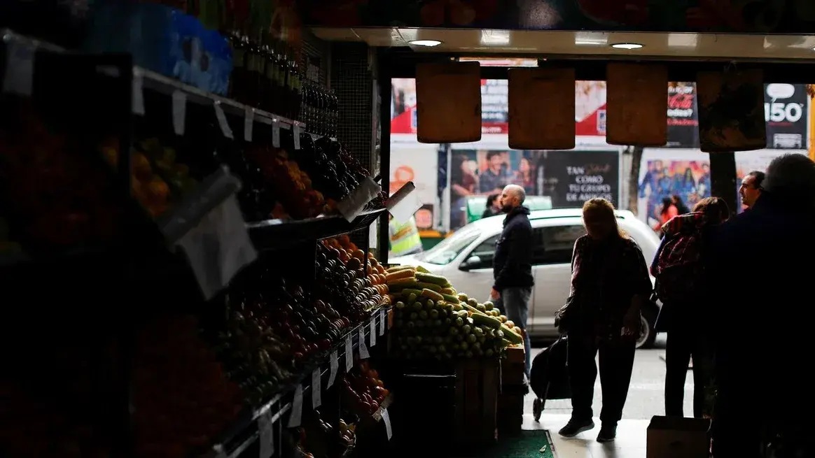 Supermercados, mayoristas y shoppings cerraron el trimestre en rojo
