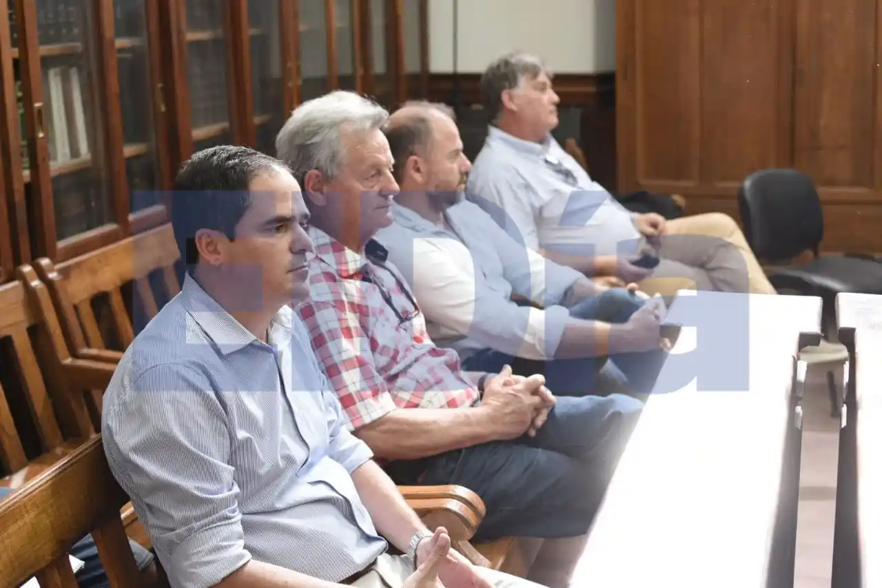 La elevación a juicio por el sobreprecio de 14 cuadras en Larroque pasó para marzo