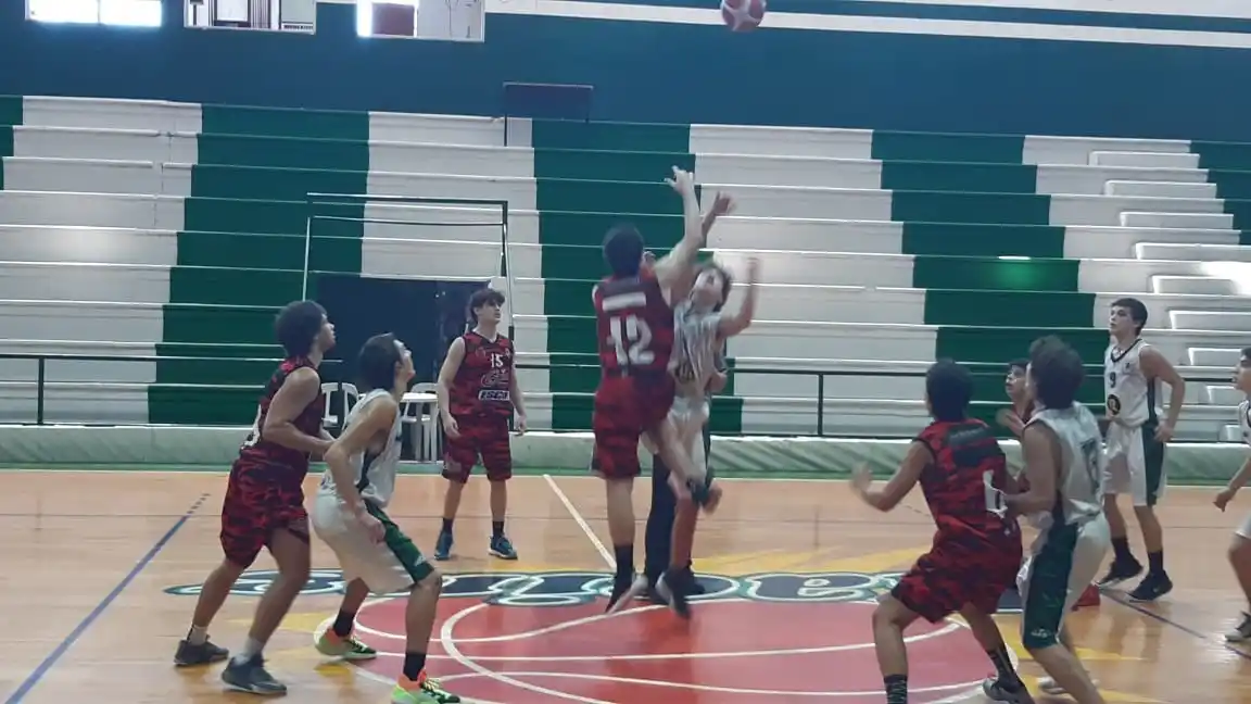  Comenzó el Asociativo con victorias de Central Entrerriano y Luis Luciano