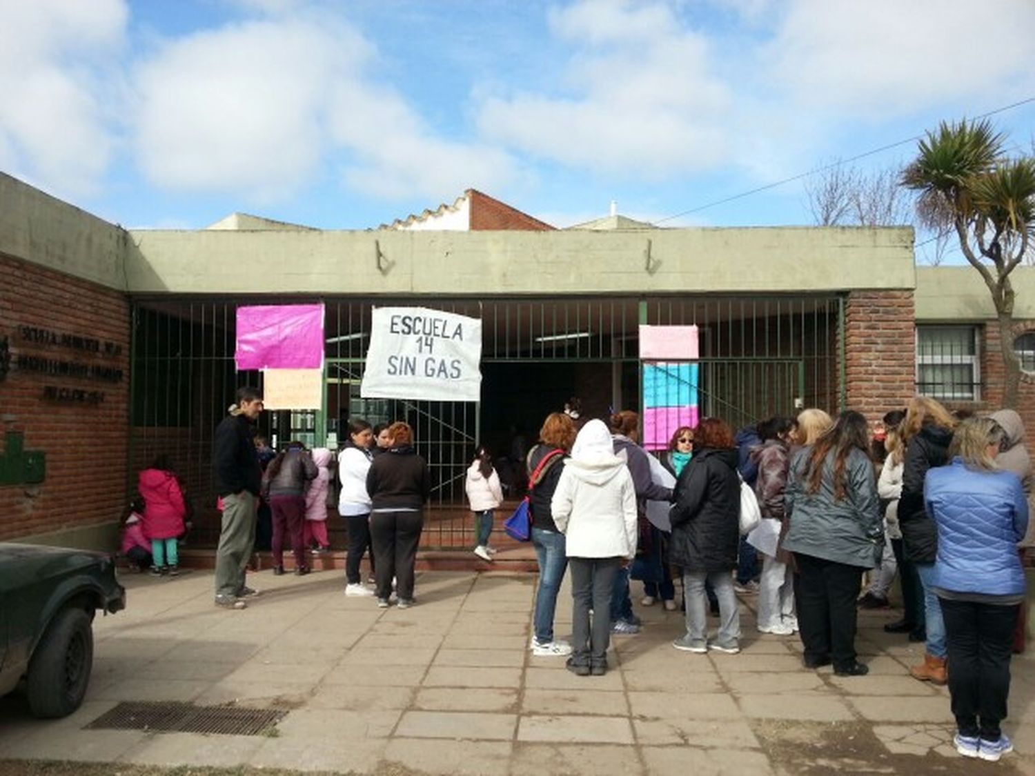 Crisis educativa: En Mar del Plata, alumnos hacen jornada reducida por falta de gas