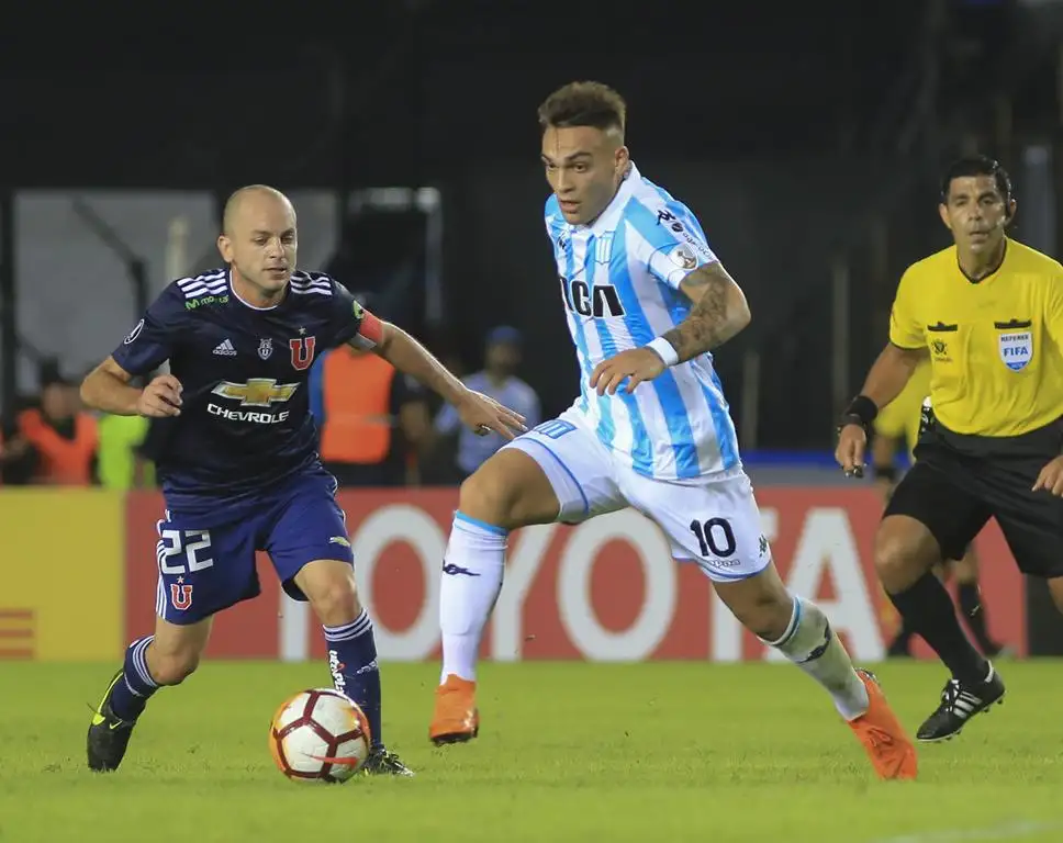 Triunfo de Racing, que está en octavos