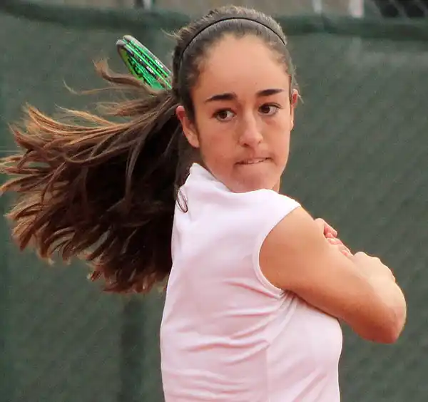 Tenis: Valentina Mutilba inició una gira por España