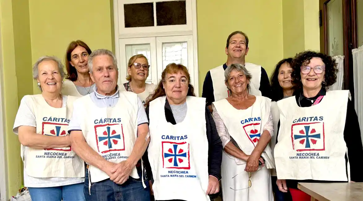 Equipo de Cáritas. Marina Rosso, Mónica Cuerbo, Marcela Valsangiacomo, Stelia Maris Muñoz, Laura Zabala y Eugenio Cardenau