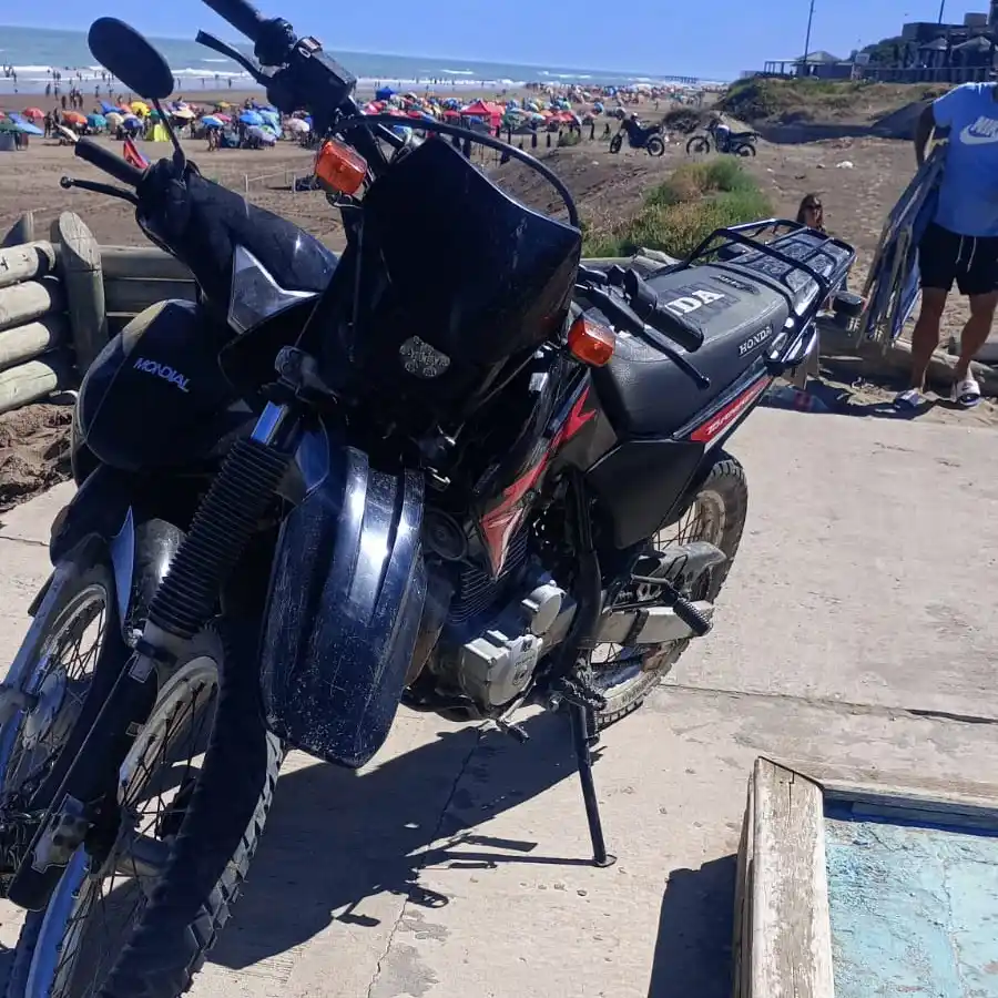 El rodado. Que los implicados en el ilícito pretendían llevarse de la zona costera