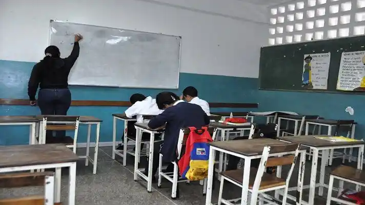 ¡COLEGIOS PRIVADOS SE ADELANTARON! Inicio de clases presenciales en Táchira será en octubre